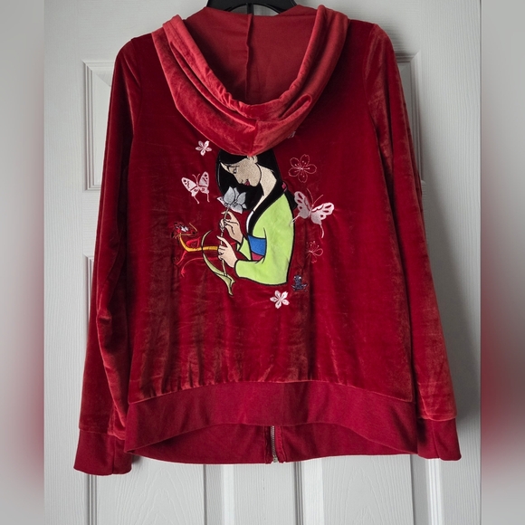 NWOT Disney Mulan Red Velvet Hoodie size SM - Picture 2 of 11